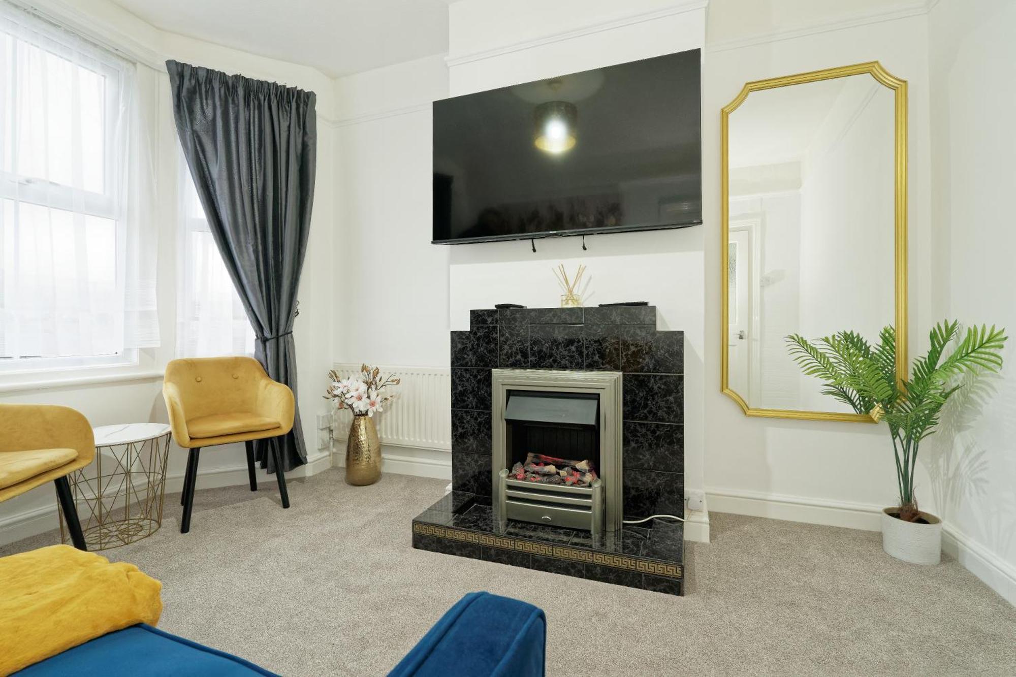 Lovely Luxury 3 Bed House Apartment Chatham  Bagian luar foto