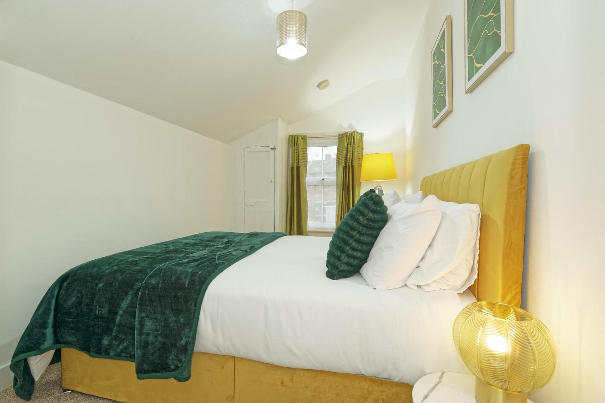 Lovely Luxury 3 Bed House Apartment Chatham  Bagian luar foto