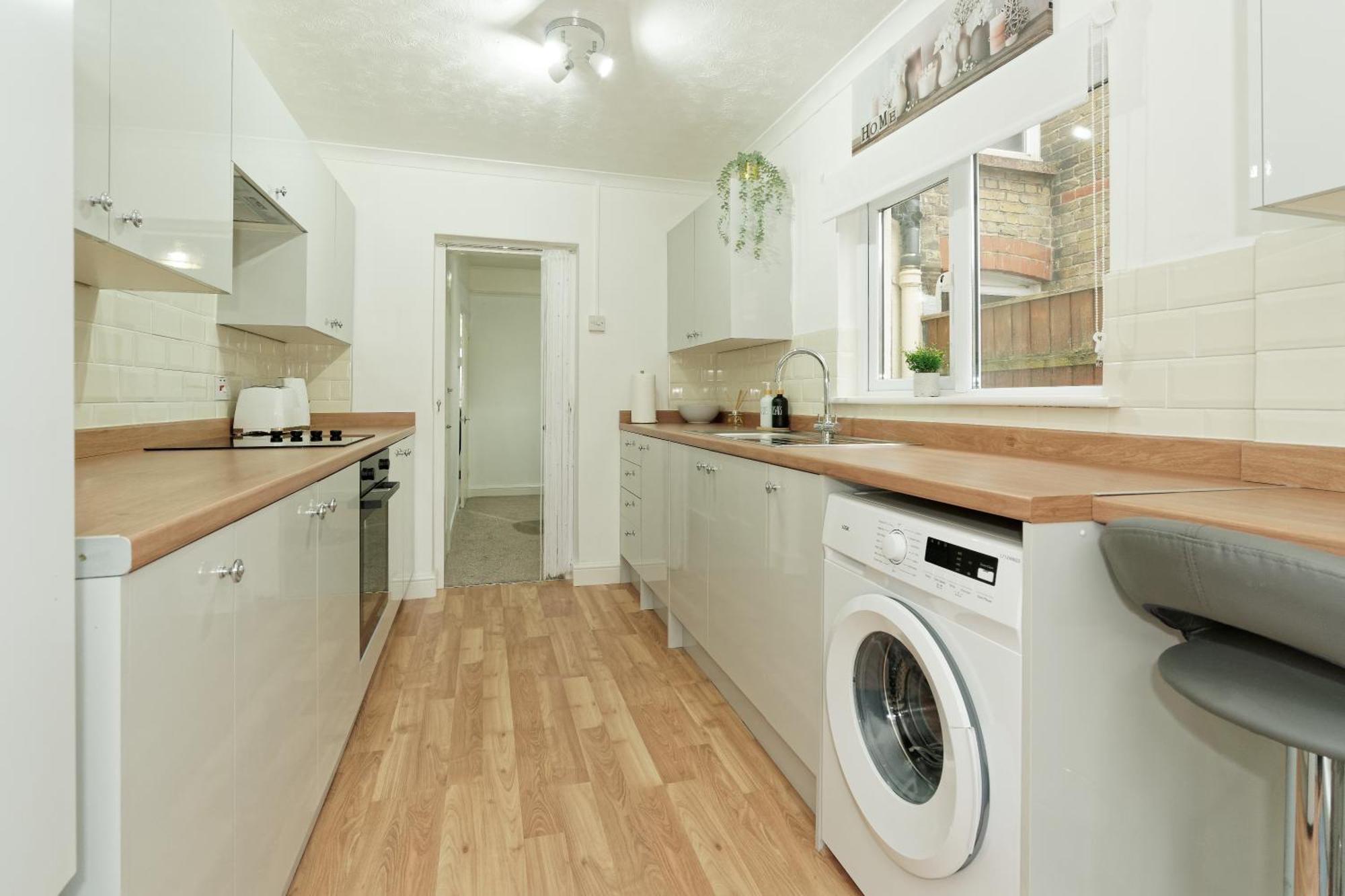 Lovely Luxury 3 Bed House Apartment Chatham  Bagian luar foto